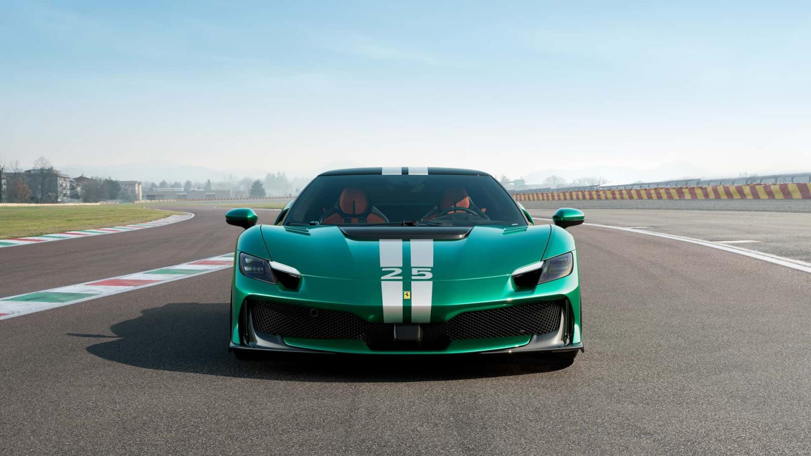 Ντεμπούτο για την σκληροπυρηνική Ferrari 296 Speciale με 880 άλογα